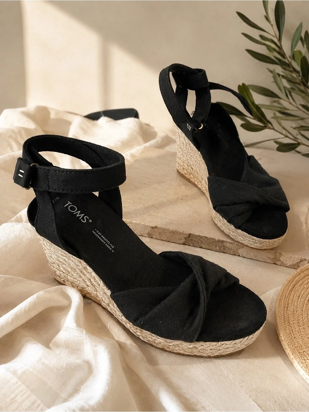 TOMS Black Canvas Espadrille Wedge Sandals Ankle Strap Women’s 7.5